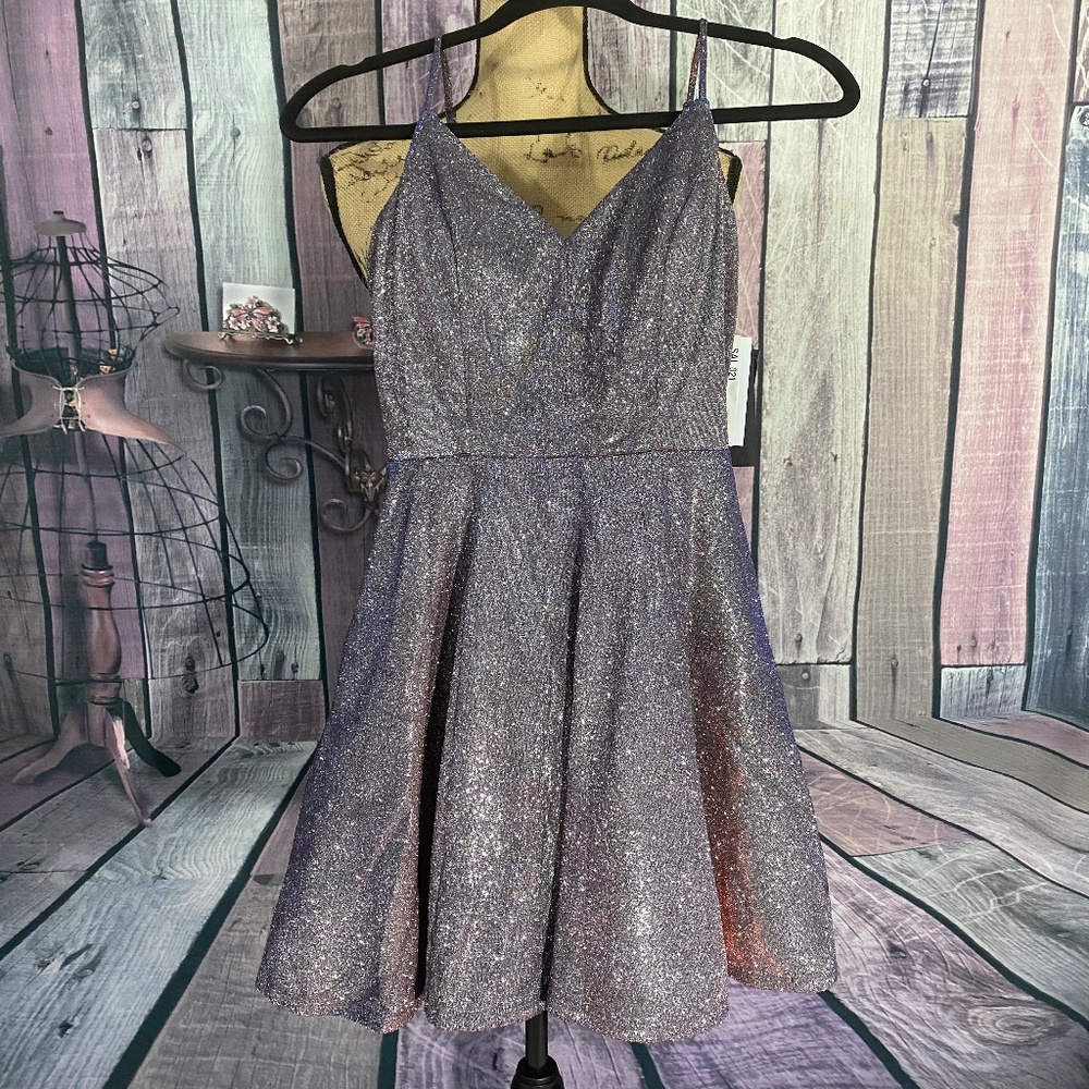 NWT SIze 3 Juniors Shimmer Dress